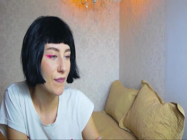 Live sex webcam photo for CherrylRush #269674353