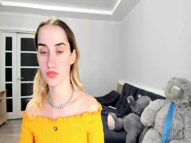 Live sex webcam photo for MelisaKrous #269670237