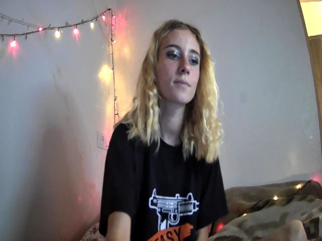 Live sex webcam photo for TwoSlim #269677640