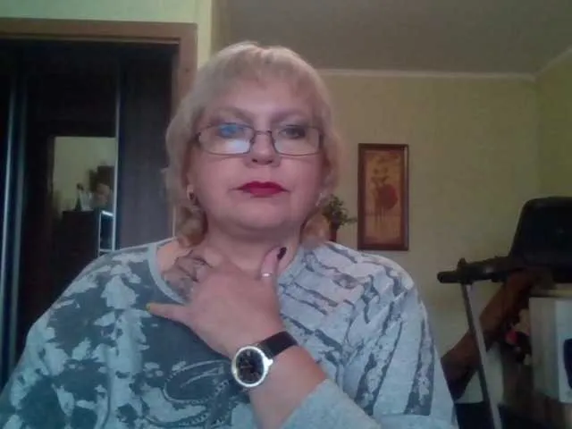 Live sex webcam photo for LOLA88888 #269694288