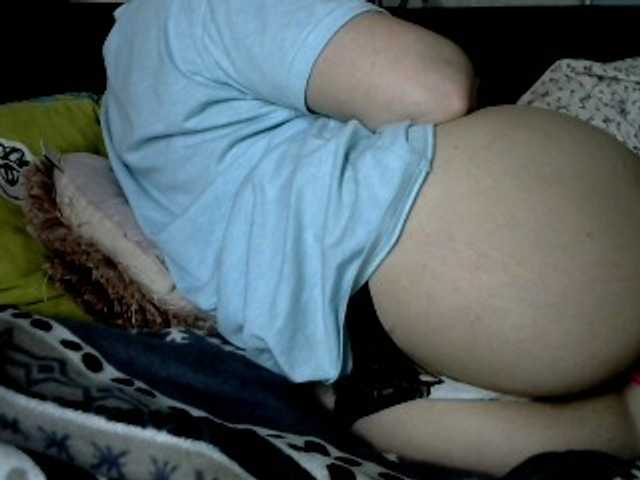 Live sex webcam photo for MonikaBloom #269694281