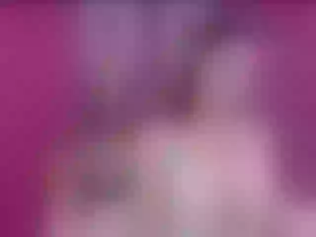 Live sex webcam photo for BustyxxHelen #269688591