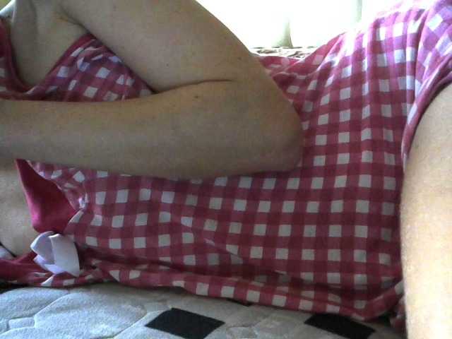 Live sex webcam photo for Saraoff82 #269699307