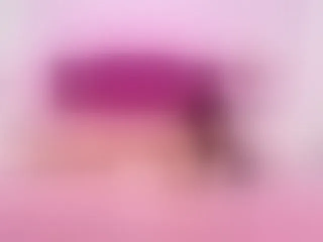 Live sex webcam photo for SofiaTayler #269684555