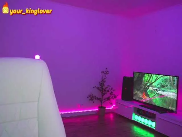 Live sex webcam photo for Diamond-7 #269683484