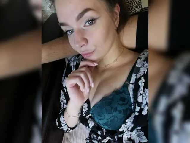 Live sex webcam photo for HellMor #269693352