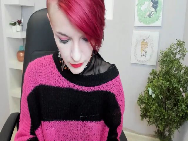 Live sex webcam photo for RubyBlaze #269692155