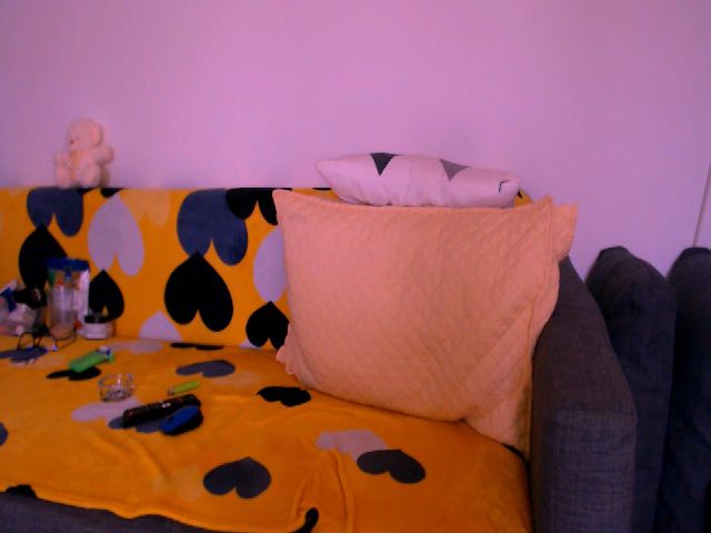 Live sex webcam photo for Isabeladoll #269691586