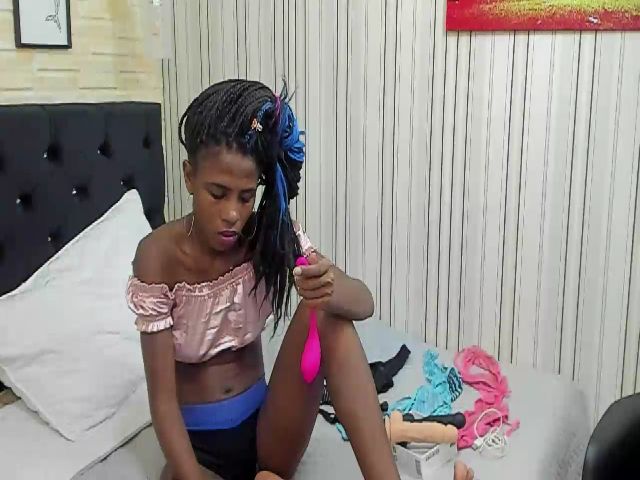 Live sex webcam photo for Darky_up #269696130