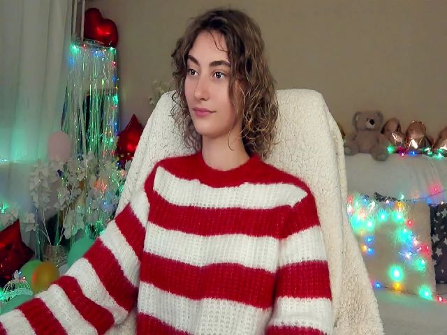 Live sex webcam photo for CuteCurles #269703593