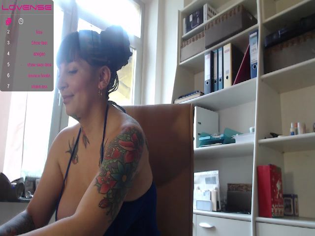 Live sex webcam photo for Catabrown #269691168