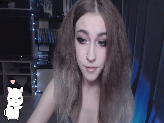Live sex webcam photo for Your_Ellie #269685211
