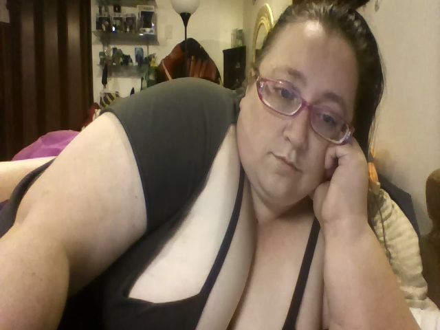 Live sex webcam photo for BBWAngel85 #269686787