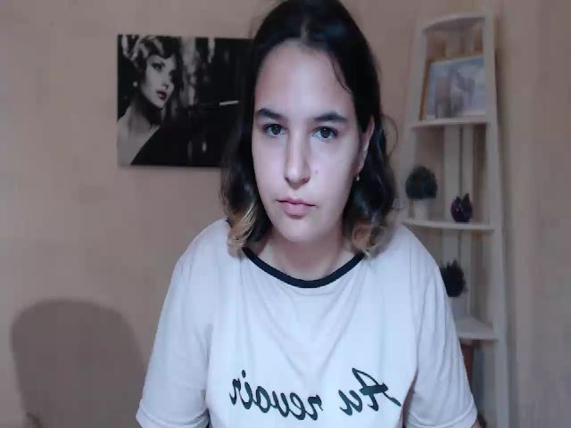 Live sex webcam photo for Erin_Holmes #269692966