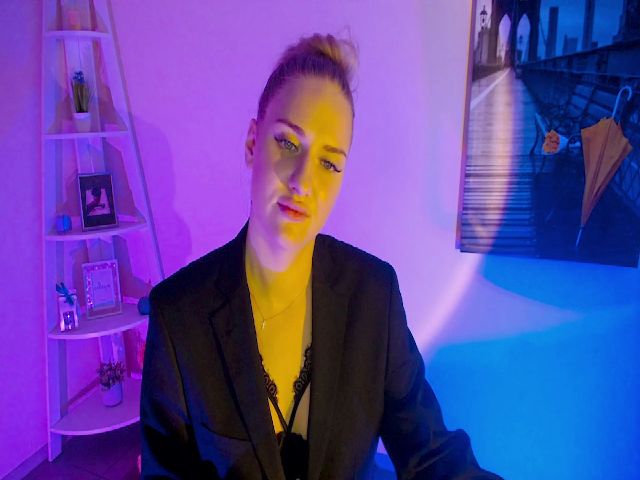 Live sex webcam photo for Likainflower #269692558