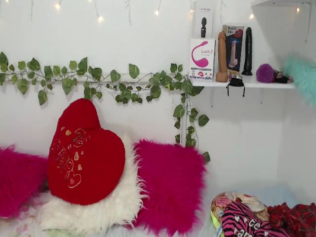 Live sex webcam photo for daddys_girl_x #269701949