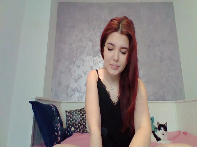 Live sex webcam photo for JessAddict #269702982