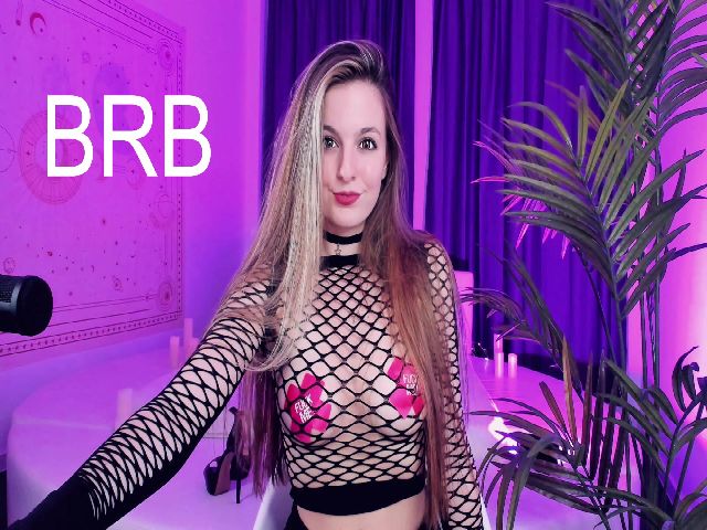 Live sex webcam photo for Valerie_Meow #269702847