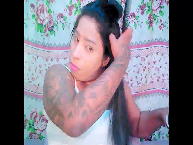 Live sex webcam photo for Indiantopaz69 #269691629