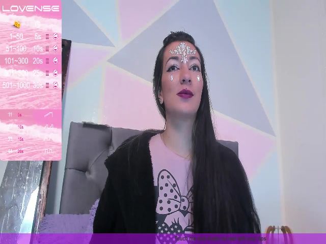 Live sex webcam photo for Violetatoo #269685480