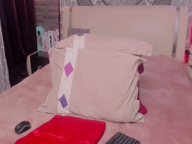 Live sex webcam photo for Hotschocolate #269701361