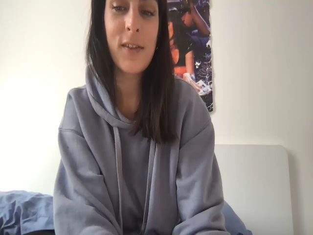 Live sex webcam photo for Cami_coquine #269693015