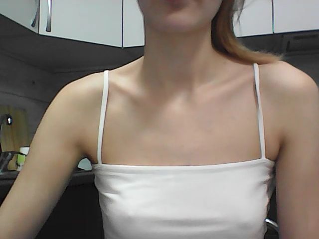 Live sex webcam photo for Eva_Knight #269696162