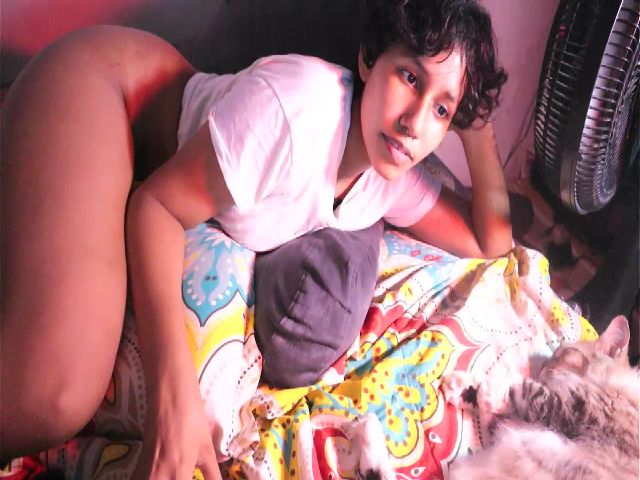 Live sex webcam photo for Latinaloveu #269689792