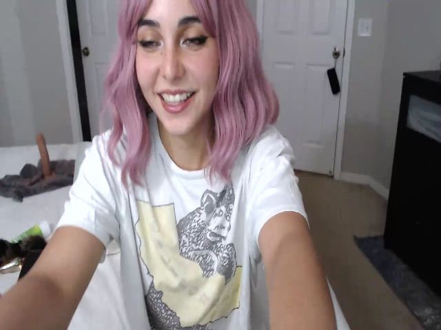 Live sex webcam photo for EmmaLaLatina #269701189