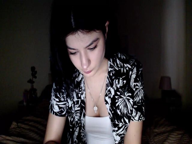 Live sex webcam photo for MonicaStown #269685778