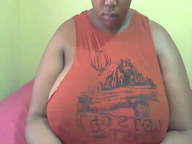 Live sex webcam photo for Longlove2 #269692075