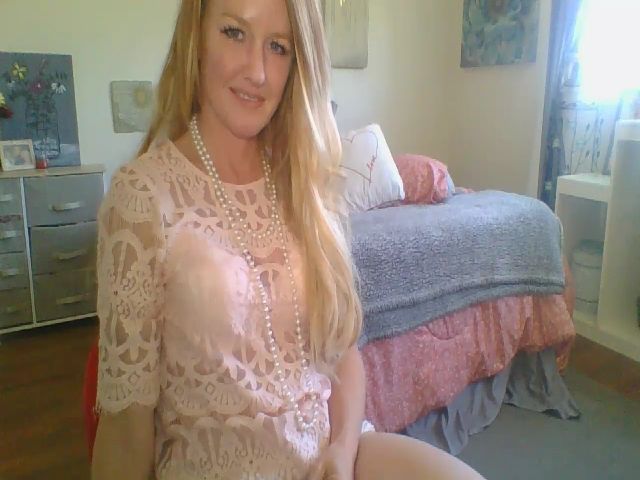 Live sex webcam photo for iCali #269702231