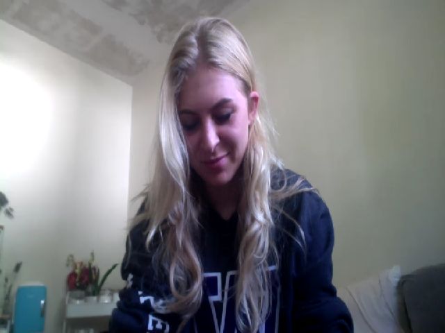 Live sex webcam photo for Roselisi #269701904