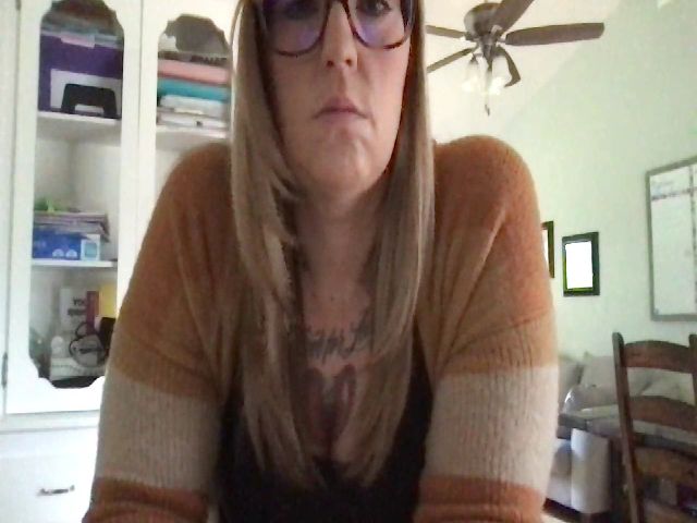 Live sex webcam photo for Lolamaddison #269697899