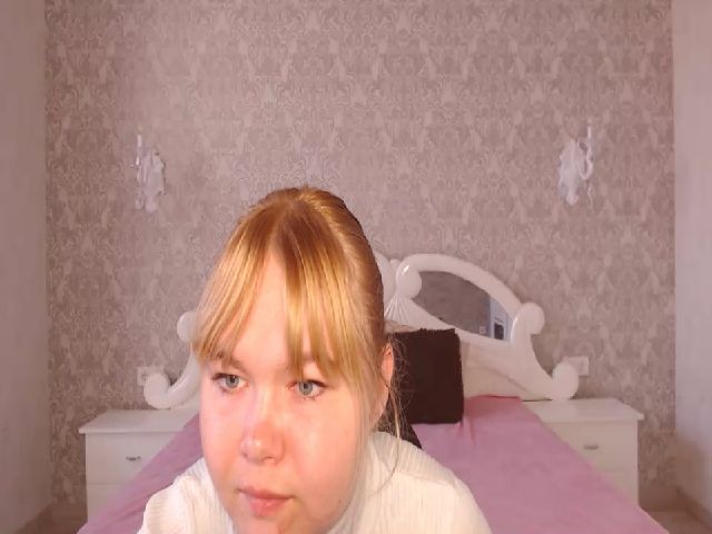 Live sex webcam photo for Helen_Swon #269687736