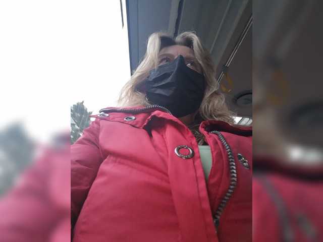 Live sex webcam photo for JennaDeluxe #288022498