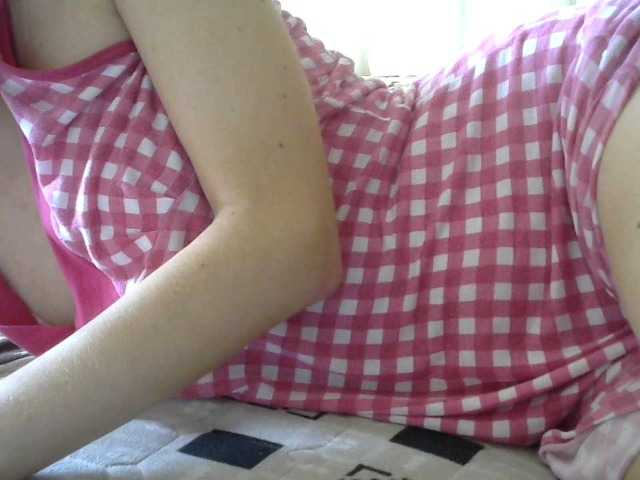 Live sex webcam photo for Saraoff82 #269720321