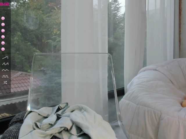 Live sex webcam photo for MissAriana #269714193