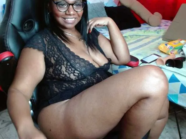 Live sex webcam photo for BellaMoakXX #269720237