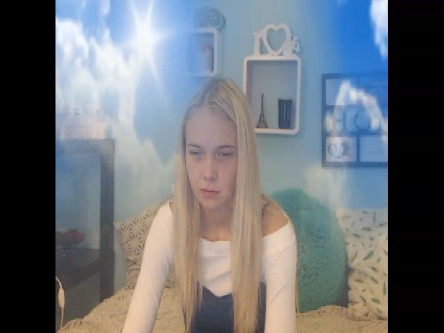 Live sex webcam photo for HappyAnna #269709575