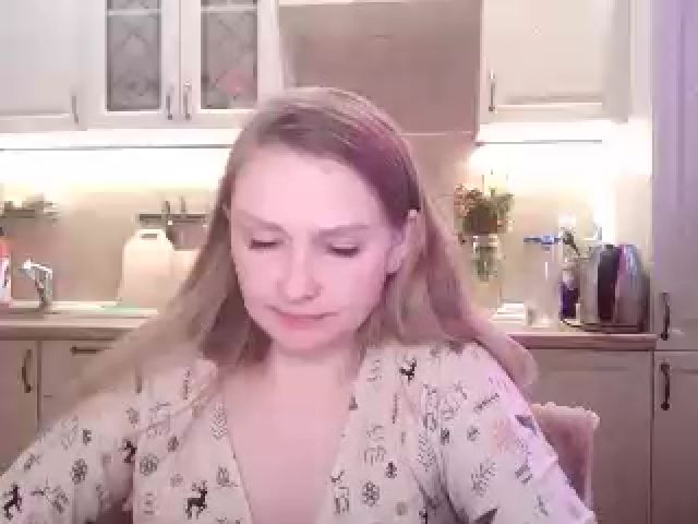 Live sex webcam photo for JaneGrey111 #269716196