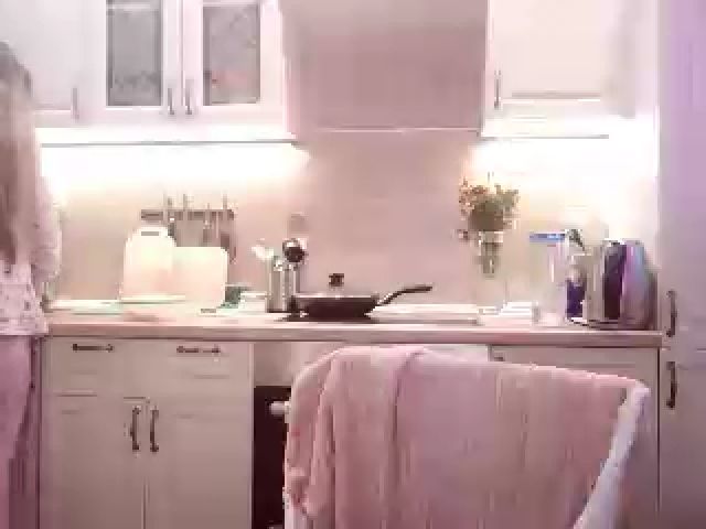 Live sex webcam photo for JaneGrey111 #269717229