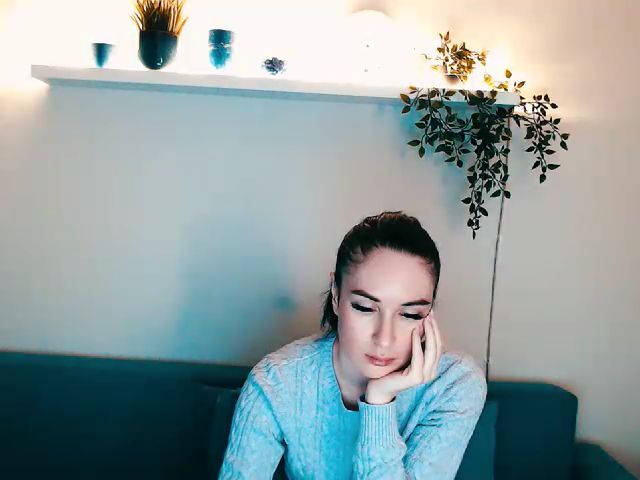 Live sex webcam photo for Lilly_Shine #269712066