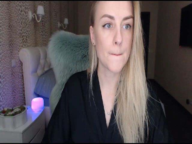 Live sex webcam photo for MissSurprice #269718384