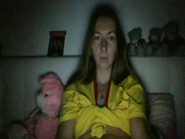 Live sex webcam photo for CheelyWilly #269723328