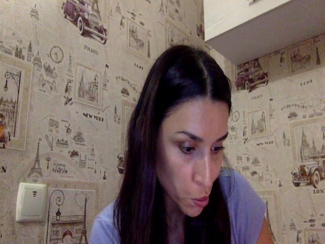 Live sex webcam photo for JolyBoss #269721410