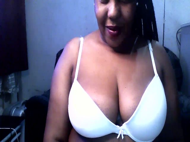 Live sex webcam photo for CHUBBY1X #269722999