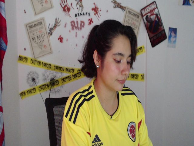 Live sex webcam photo for Jade_leon_ #269723377