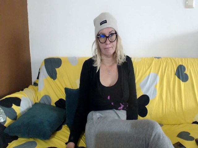 Live sex webcam photo for Stephycute #269712760