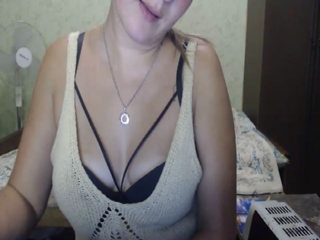 Live sex webcam photo for xxx_butterfly #269722284
